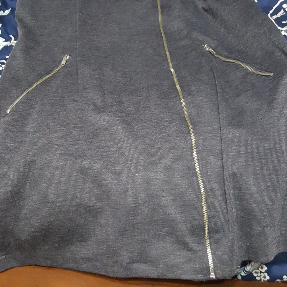 Dress - Picture 3 of 4